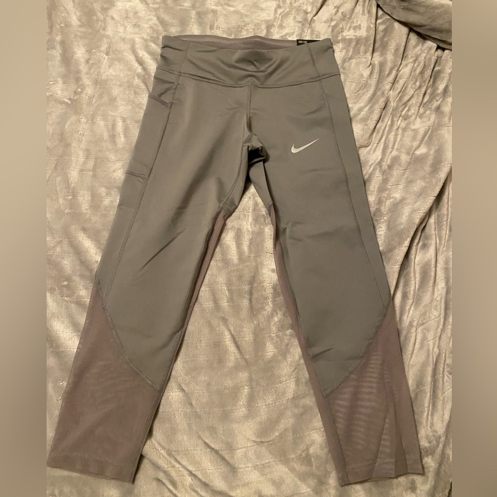 Nike, Size Small, Gray